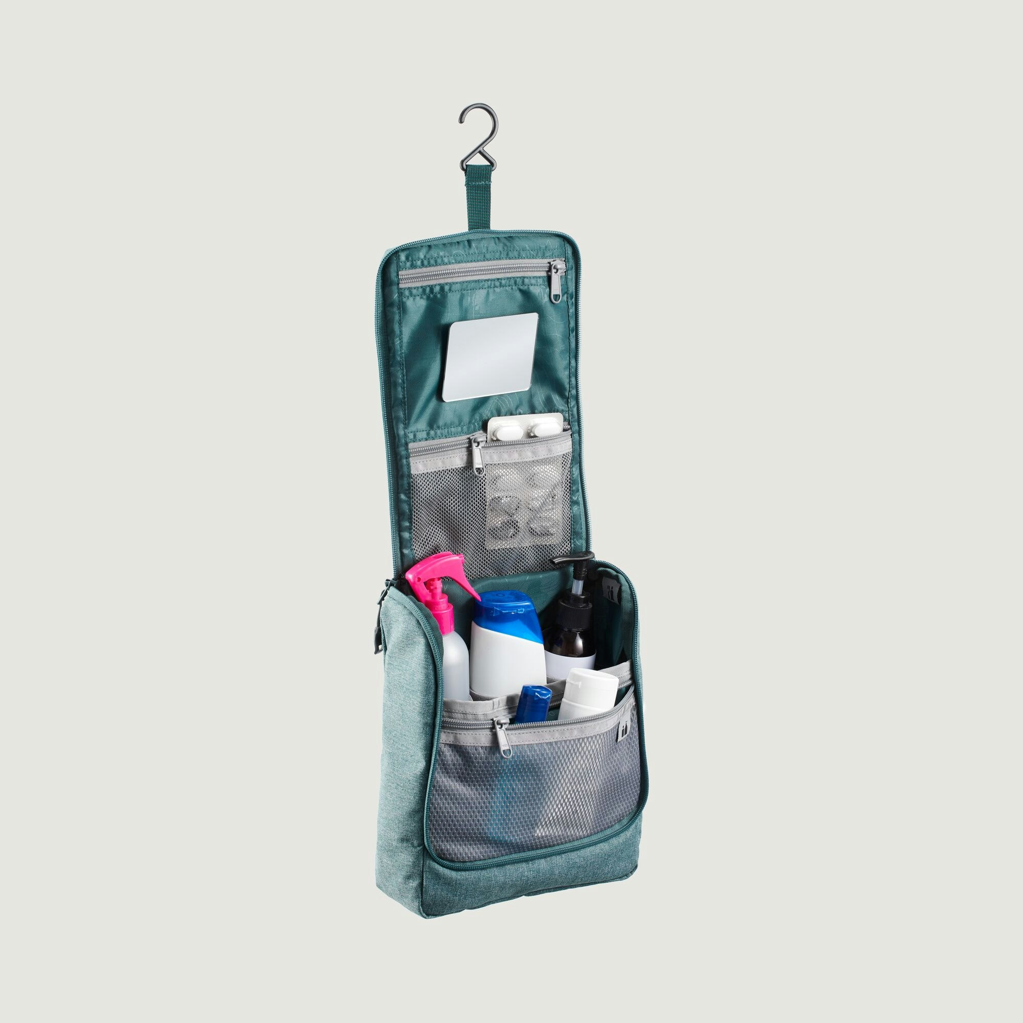 Kathmandu hanging sale toiletry bag
