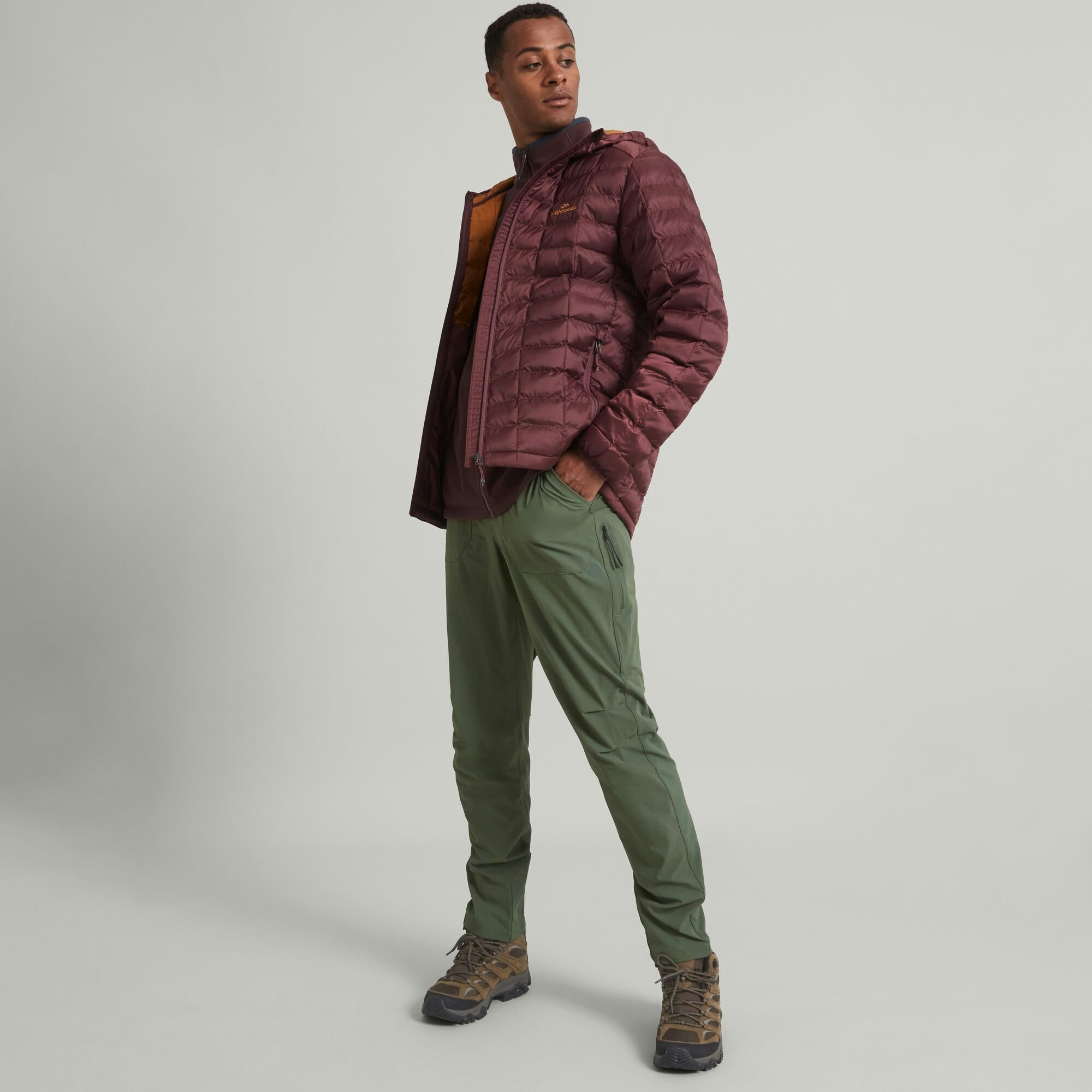 Mens cargo store jacket with hood