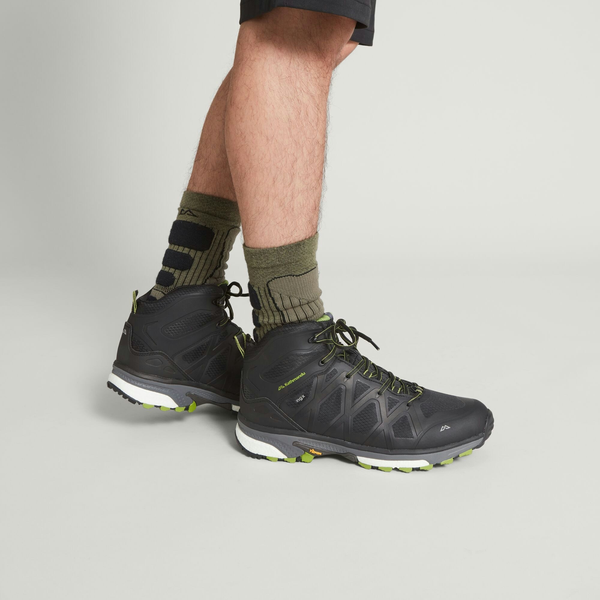 Hiking boots mens clearance store