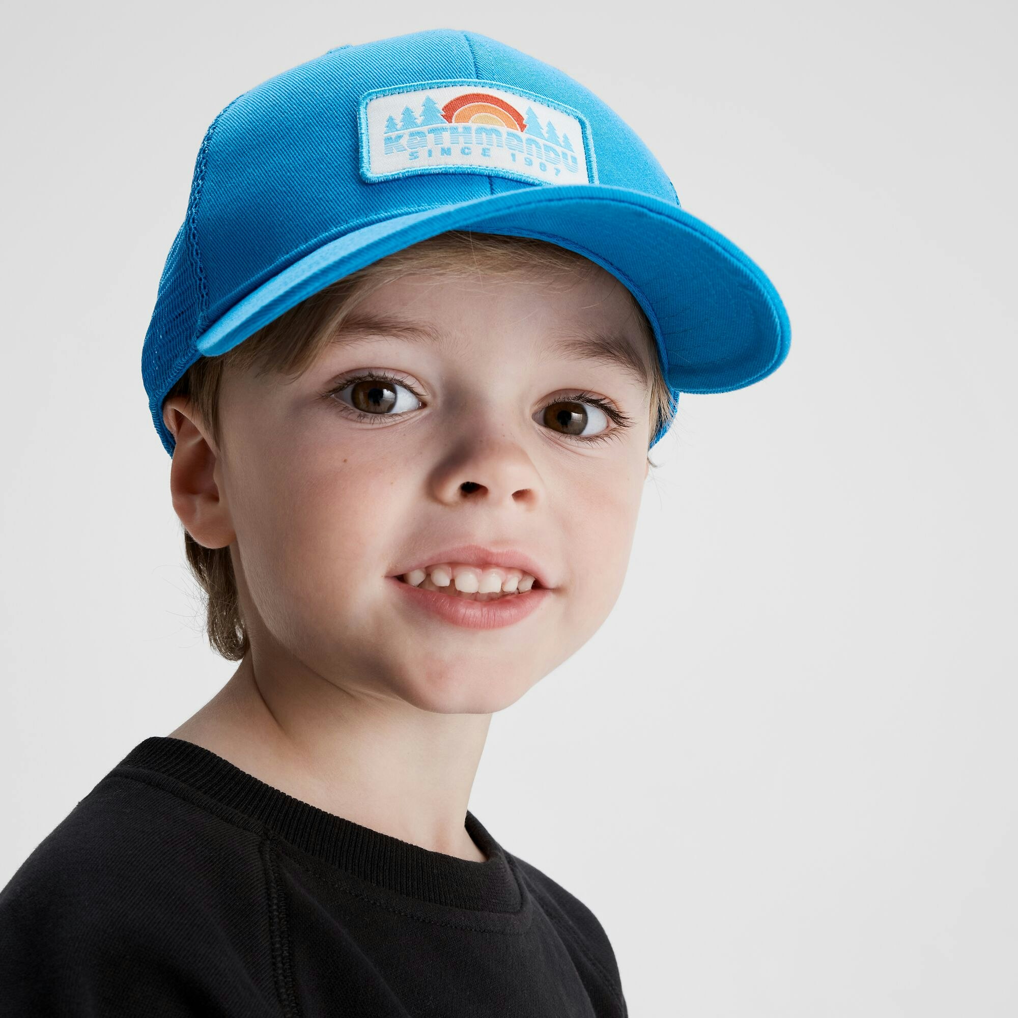 Kids trucker hat discount
