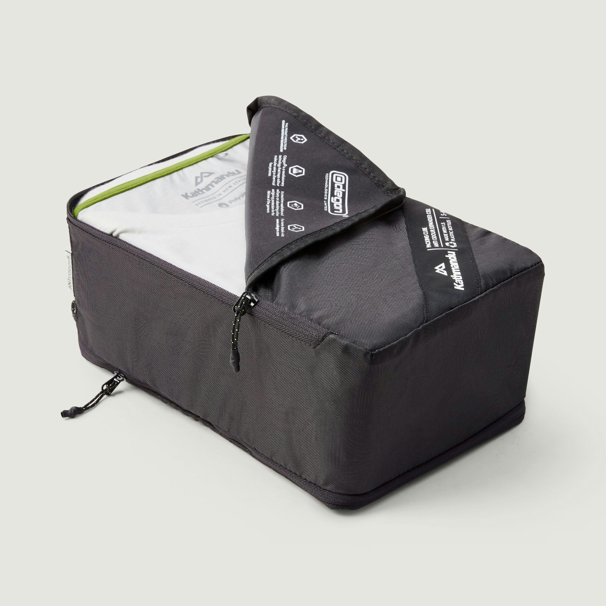 Kathmandu hanging sales toiletry bag