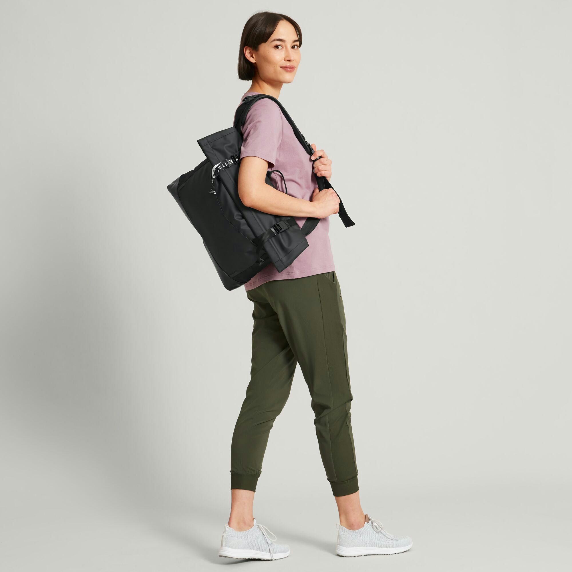 Amphi Urban Messenger Bag 15L Kathmandu UK