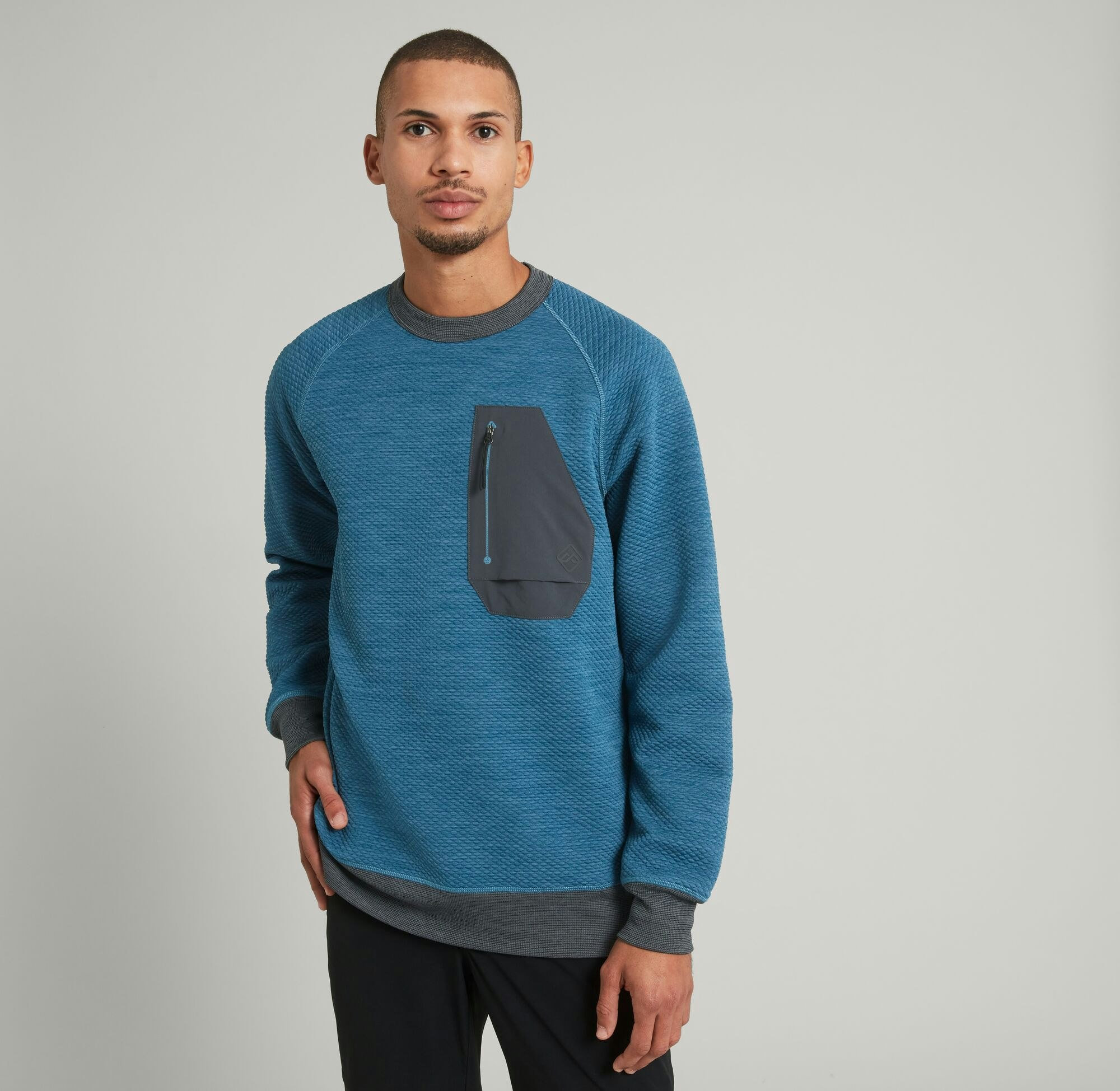ULT Hike Men s Crew Pullover Kathmandu UK