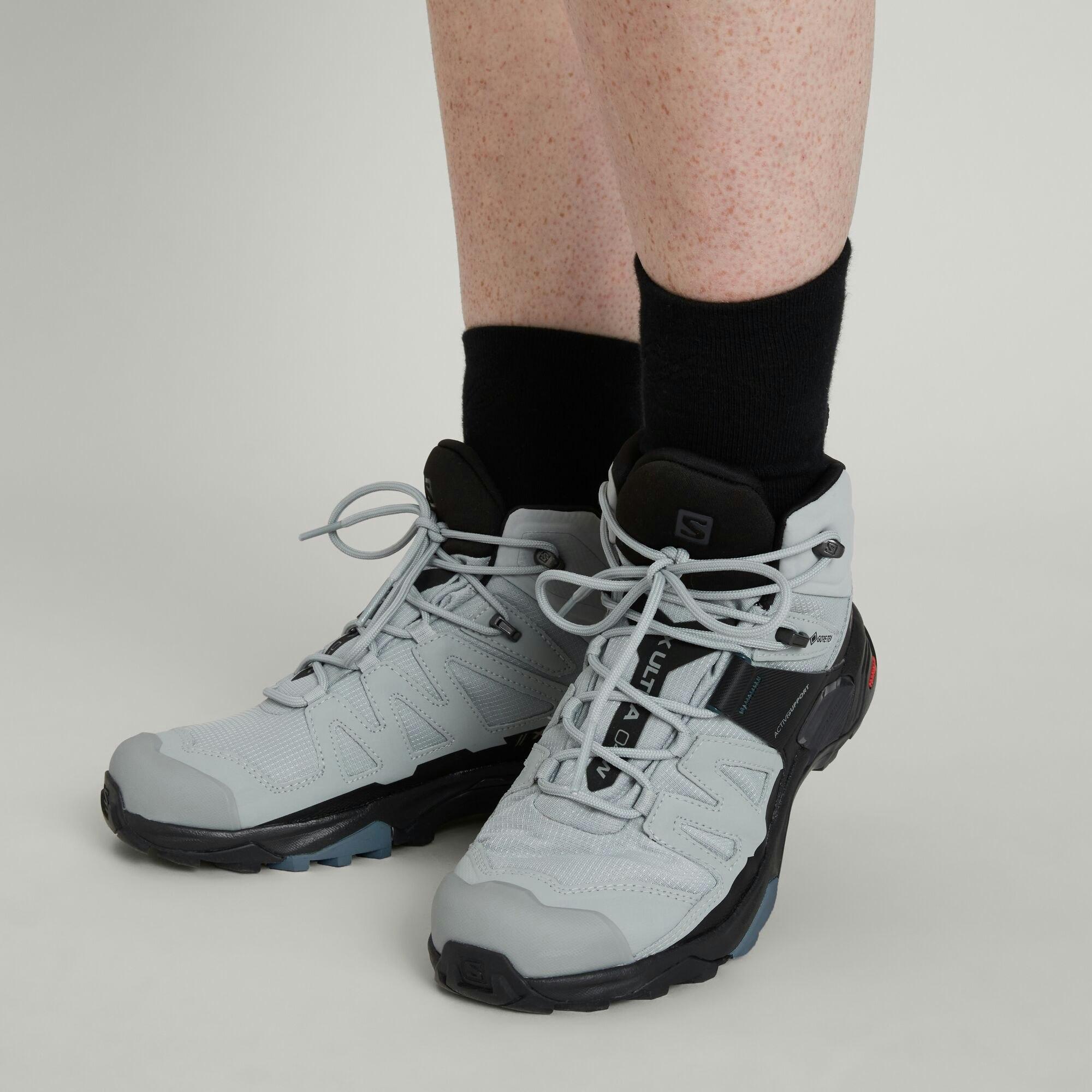 Salomon womens on sale wide hiking boots