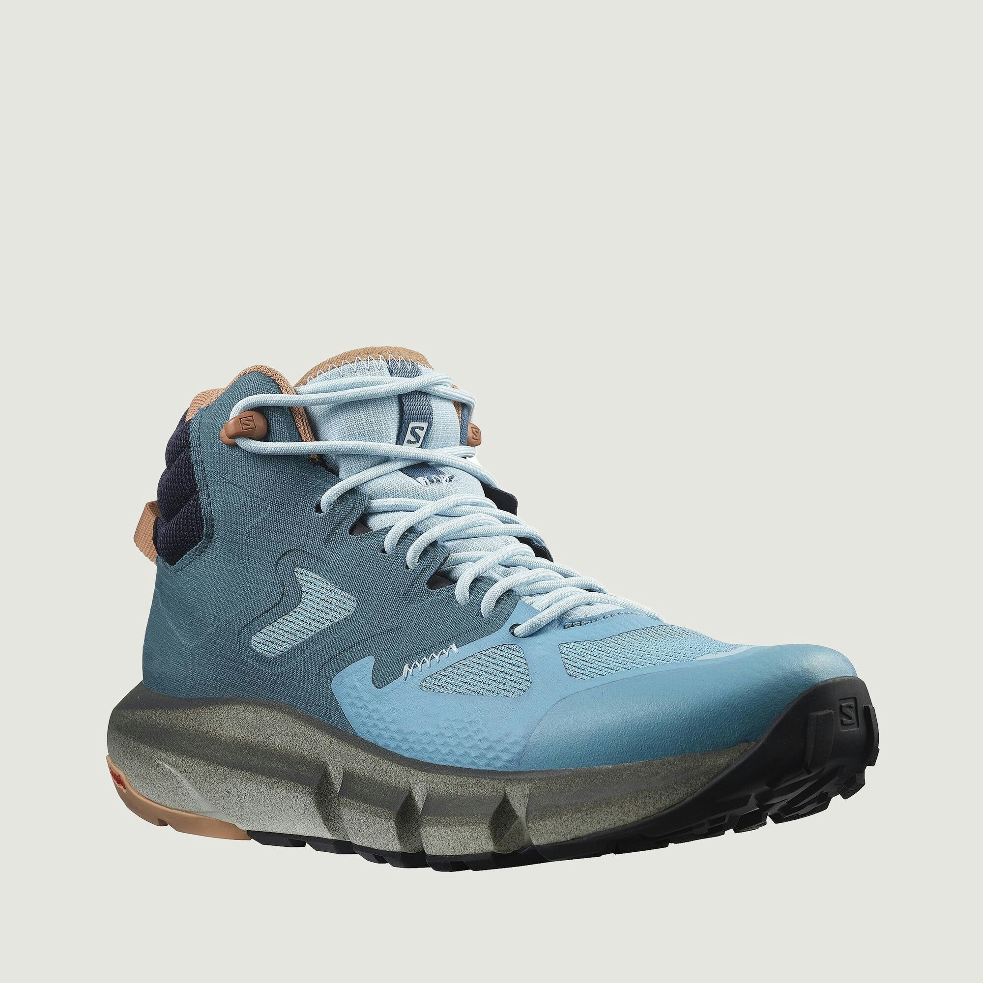 Salomon hiking hotsell boots clearance