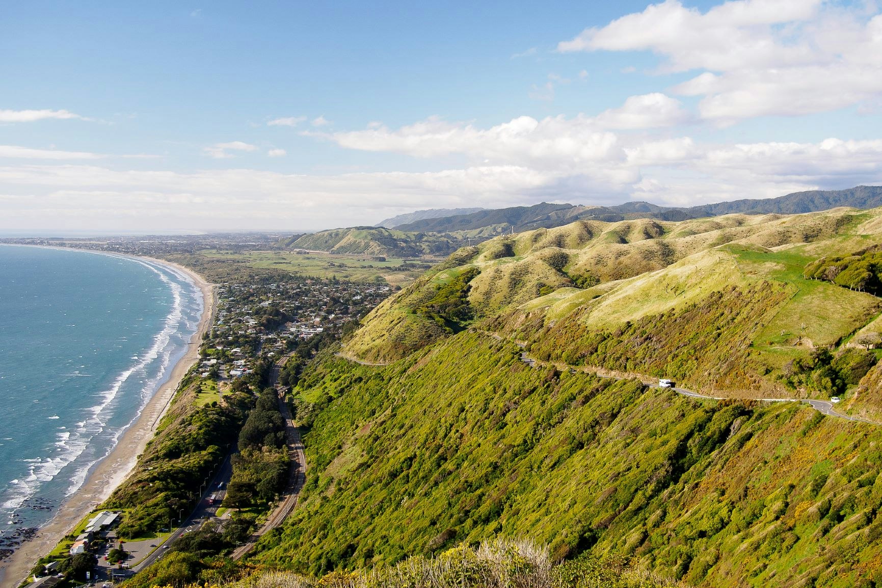 The Kapiti coastline offers a variety of trail types and undulations. The Kapiti coastline in New Zealand